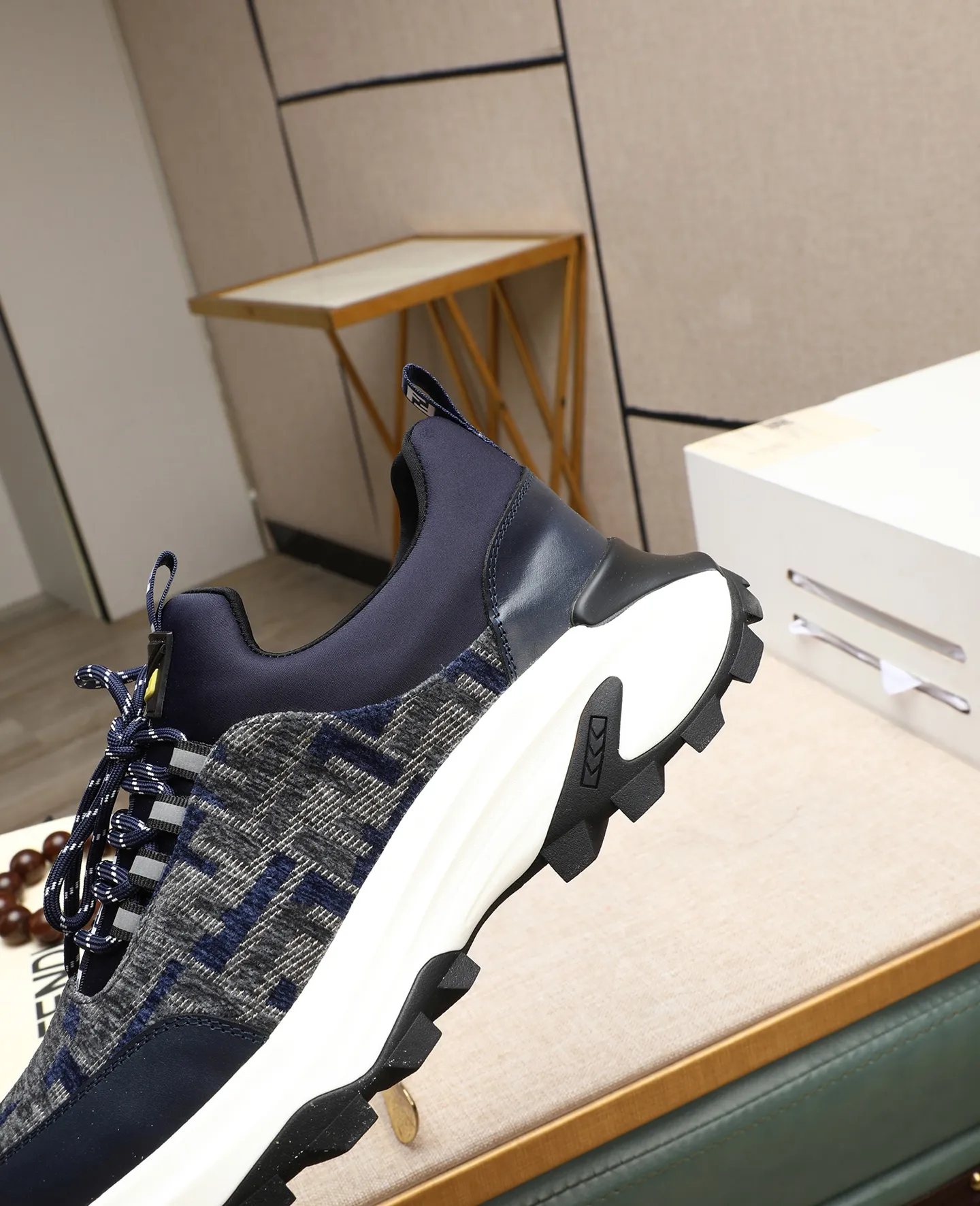 Men's shoes 💰460🕷🕷[FENDI] Fendi fashionable casual men's shoes 🇨🇳Original official website 1:1 model opening, new models are available first 💯Not high-profile but avant-garde, simple About low-key and fashionable, super versatile style 🌿 Made of original cowhide ➕ Pigskin lining 🎋 The version is comfortable on the feet, so rigorous for any small place, and the workmanship is first-class 🍍38-44 Large quantities in stock